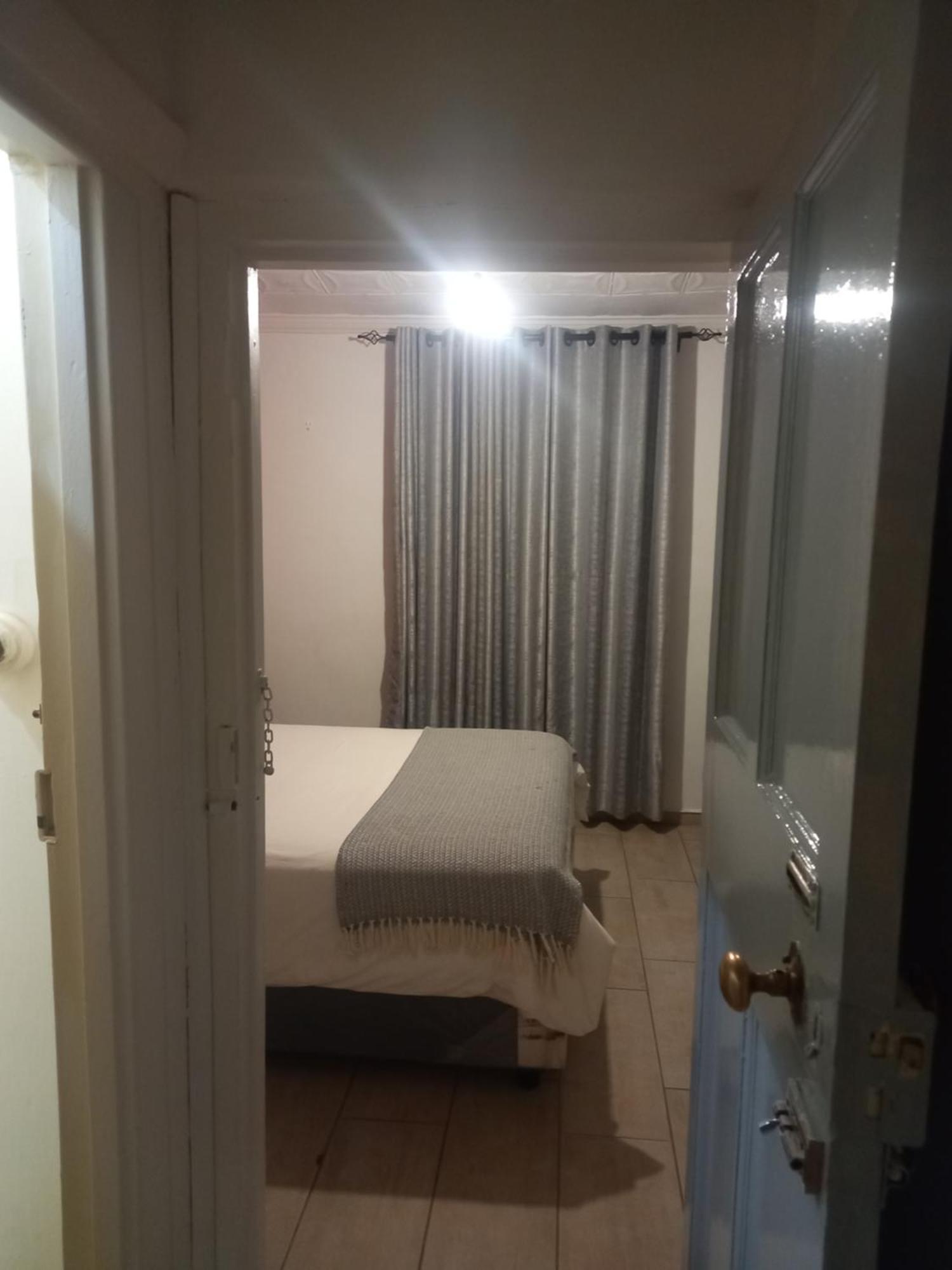 Choice Backpackers Lodge Bulawayo Exterior photo
