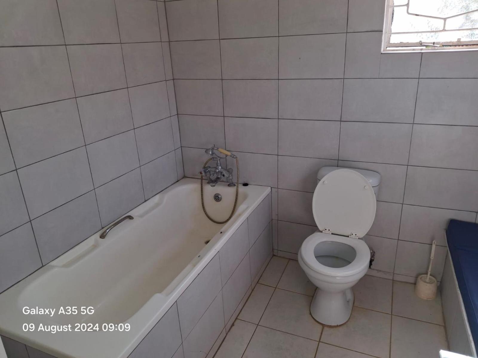 Choice Backpackers Lodge Bulawayo Exterior photo